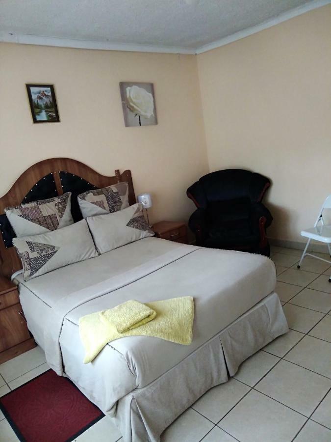 The Crown Inn Guest House Northwood Экстерьер фото